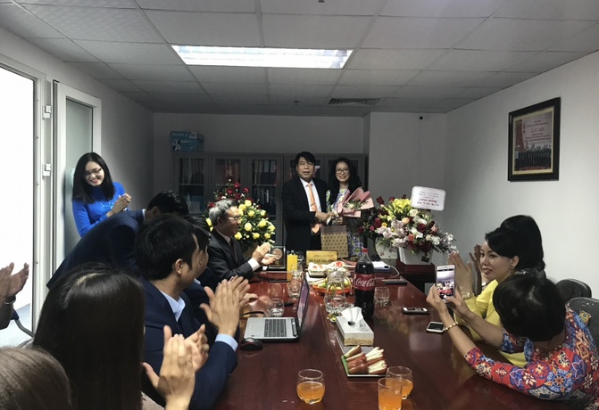 Công ty Cổ phần Đầu tư Xây dựng Thiên Lộc tổ chức gặp mặt chúc mừng chị em nhân ngày Quốc tế phụ nữ 8/3/2019